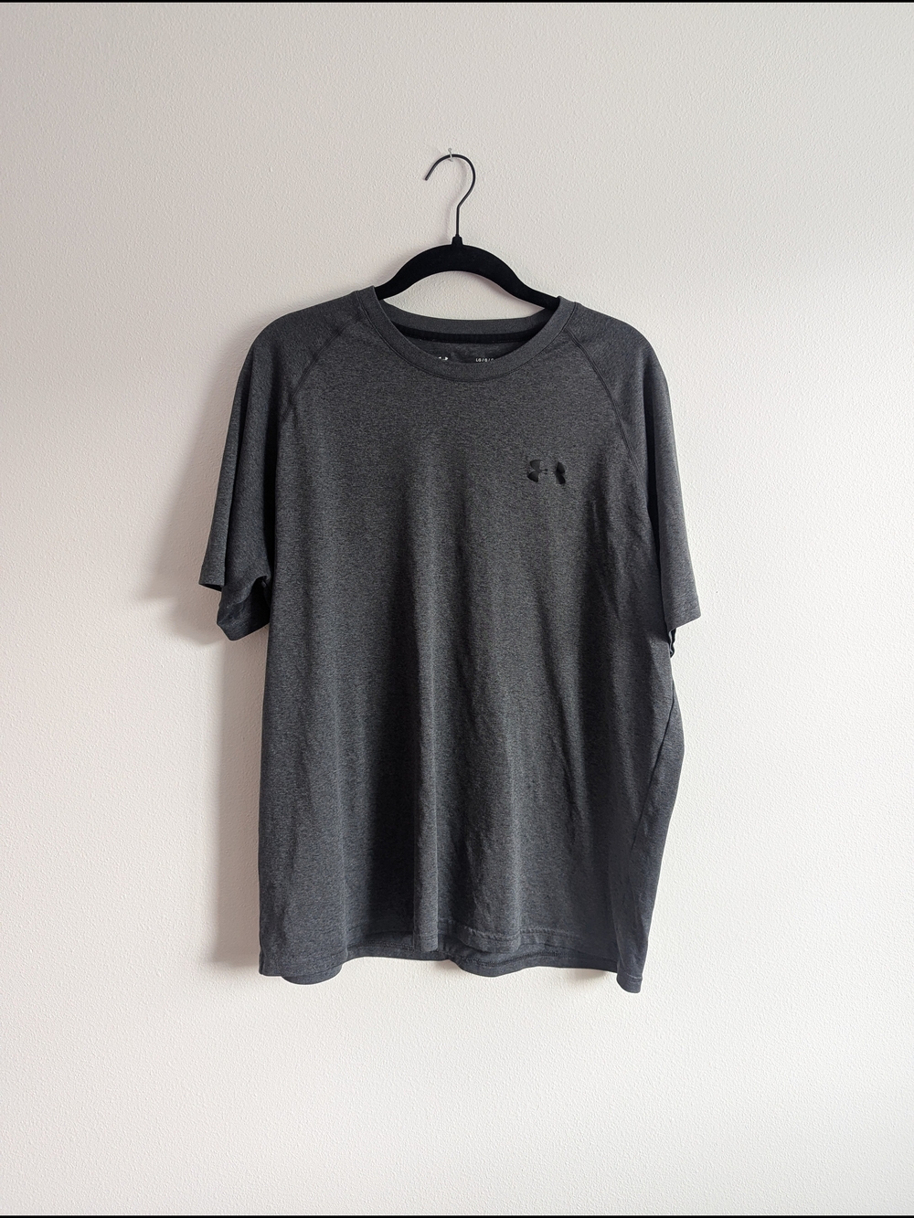 Under Armour Men’s Charcoal Performance T-Shirt